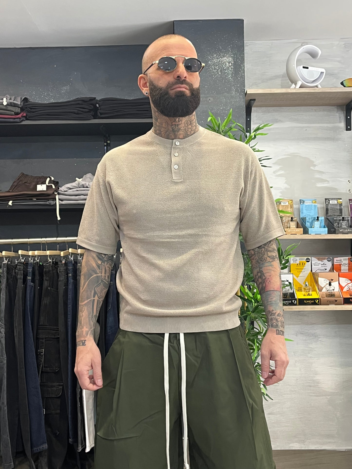 Maglia girocollo bottoni Beige