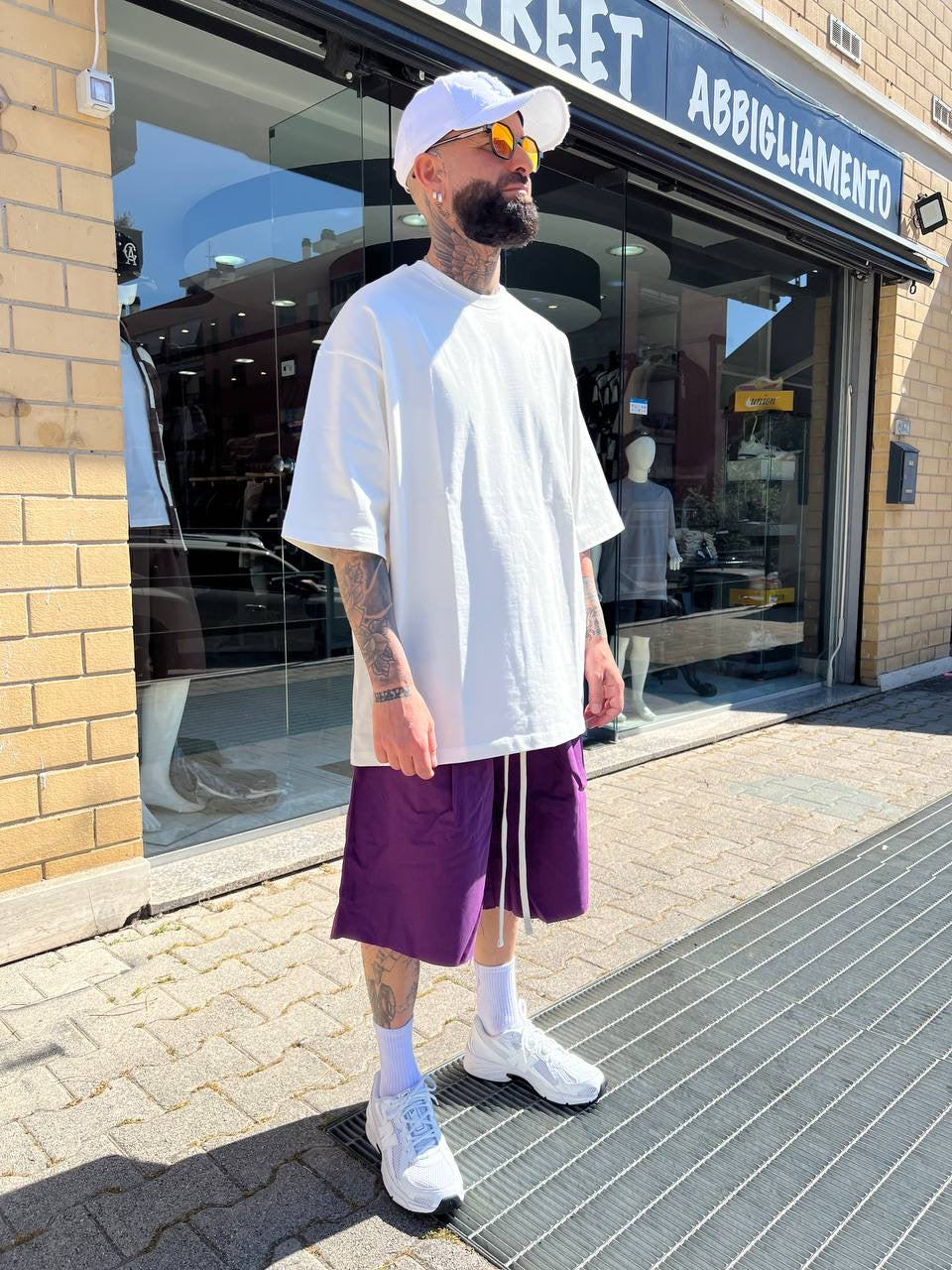 Pantaloncino viola taglio vivo cotone